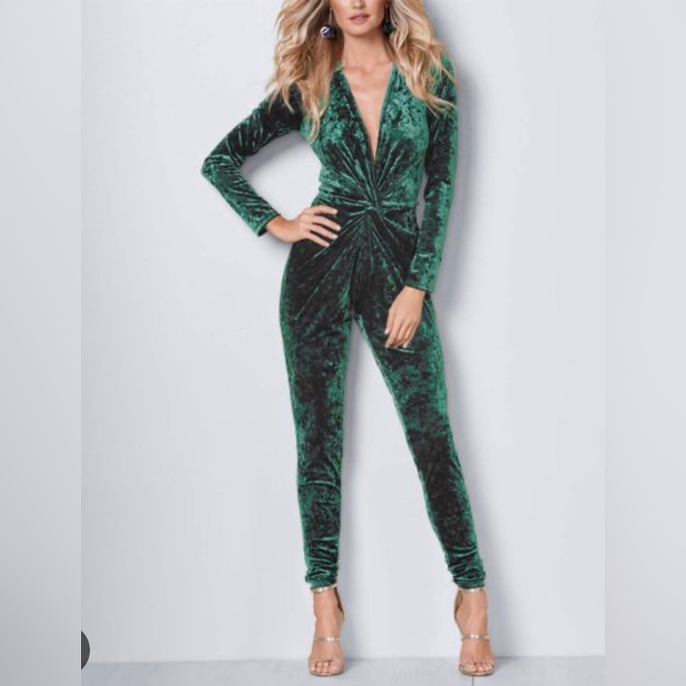 Green velvet jumpsuit Venus